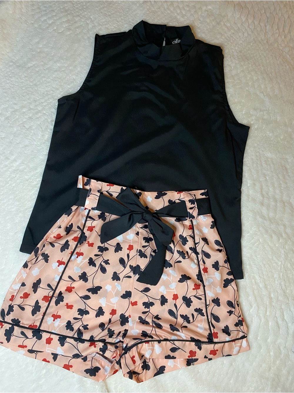 ChicMe Black & Peach Floral Two-Piece Shorts Set Size Small NWOT